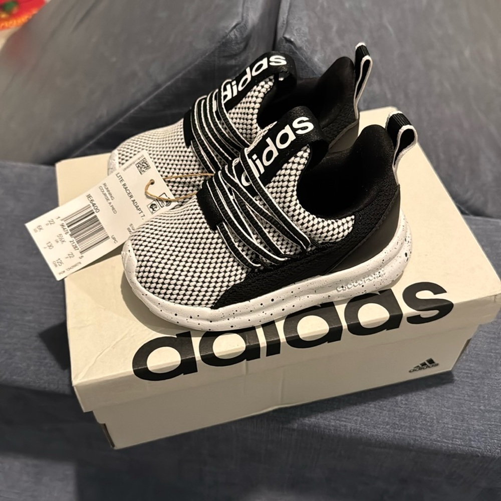 Adidas Lite Racer Adapt 7.0 size 6 toddler NWT